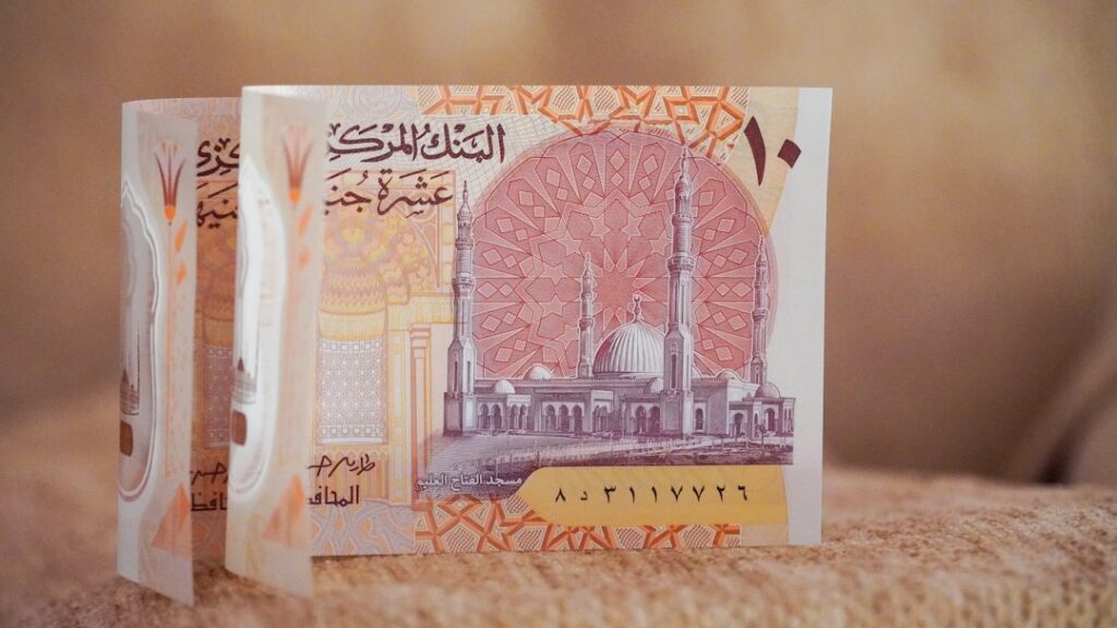 dollar-egypt.jpg