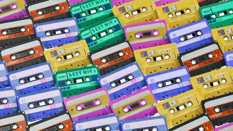 «Cassette 90s» تعيد أجواء التسعينيات إلى ساقية الصاوي الليلة