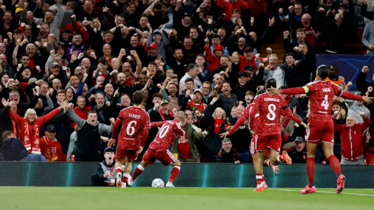 ليفربول يقلب تأخره أمام أتلتيكو مدريد إلى فوز 2-1