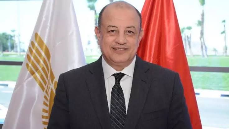 الطيار وائل النشار رئيس مجلس إدارة الشركة المصرية للمطارات